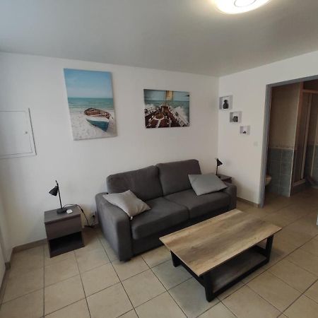 Studio 2 Personnes En Centre Ville Saint-Pierre-de-Plesguen エクステリア 写真